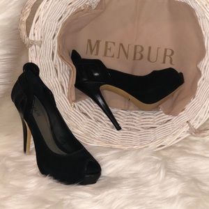 Menbur stilettos size 38 (7.5)